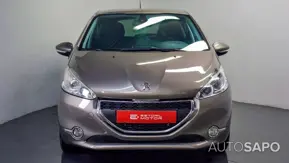 Peugeot 208 de 2012