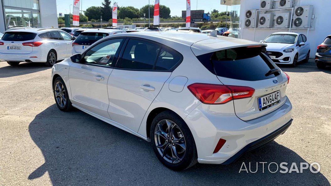 Ford Focus 1.0 EcoBoost ST-Line X de 2021