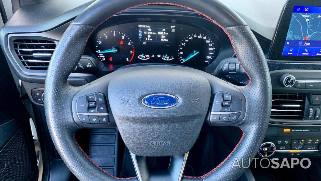 Ford Focus 1.0 EcoBoost ST-Line X de 2021