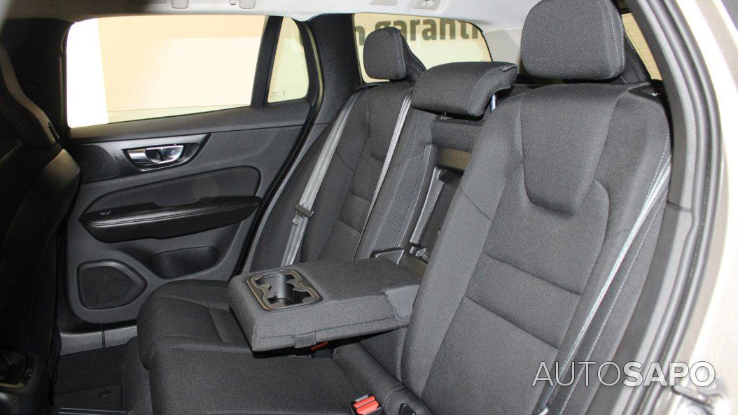 Volvo V60 2.0 T8 AWD TE Momentum de 2020