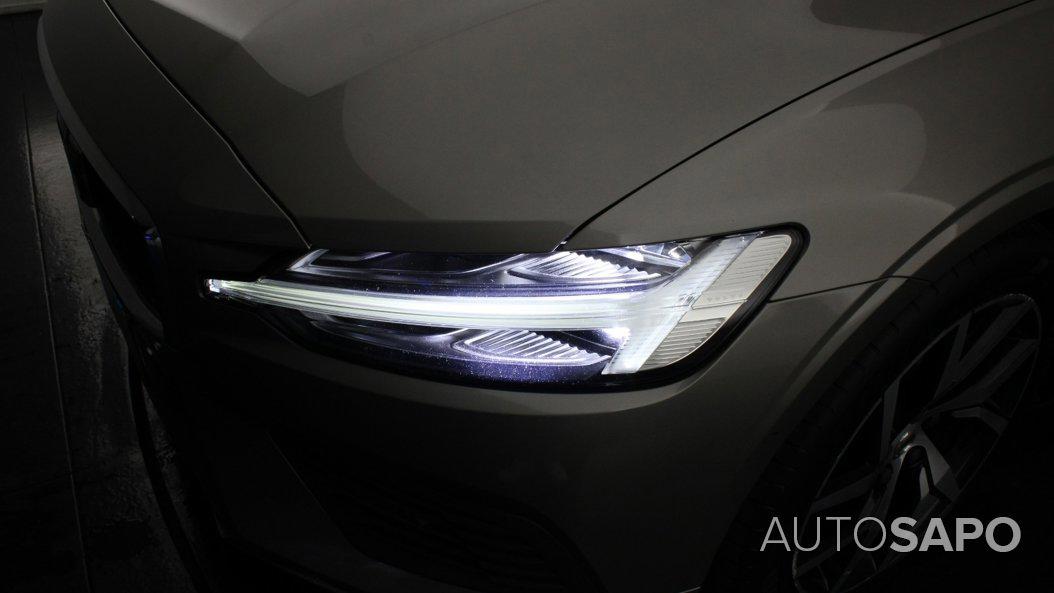 Volvo V60 2.0 T8 AWD TE Momentum de 2020