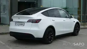 Tesla Model Y Long-Range RWD de 2024