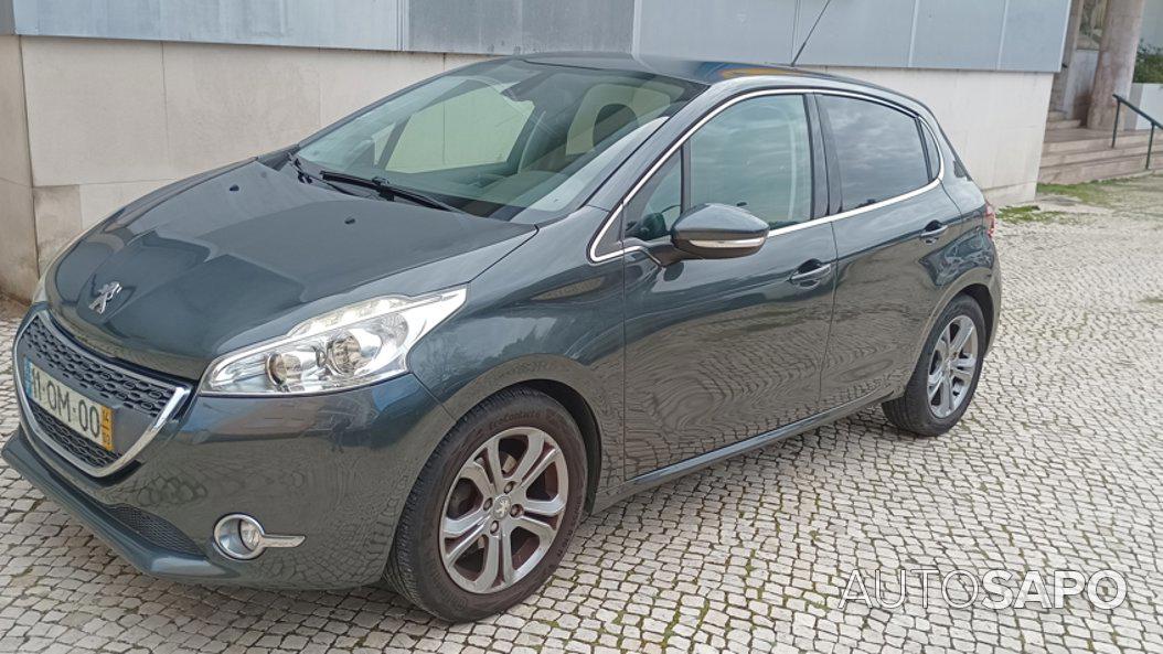 Peugeot 208 1.2 PureTech Style de 2014