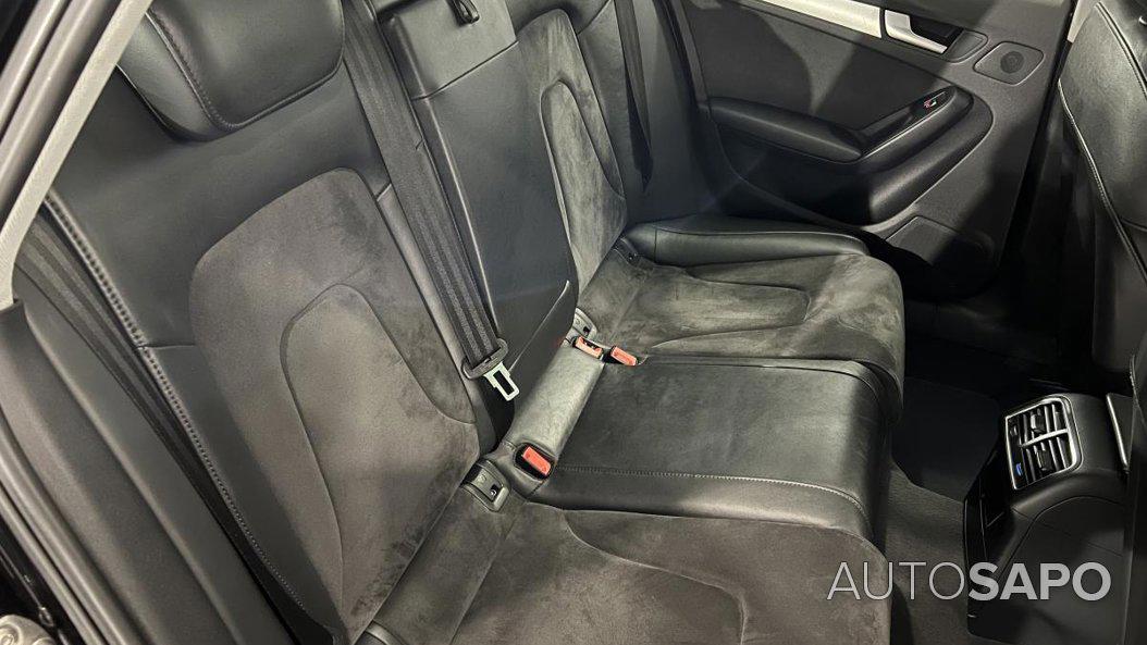 Audi A4 Avant 2.0 TDi S-line de 2012