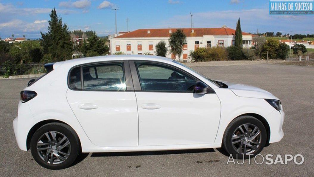 Peugeot 208 1.2 PureTech Style de 2022