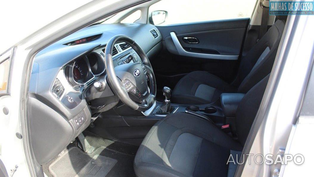 Kia Ceed 1.6 CRDi EX de 2014