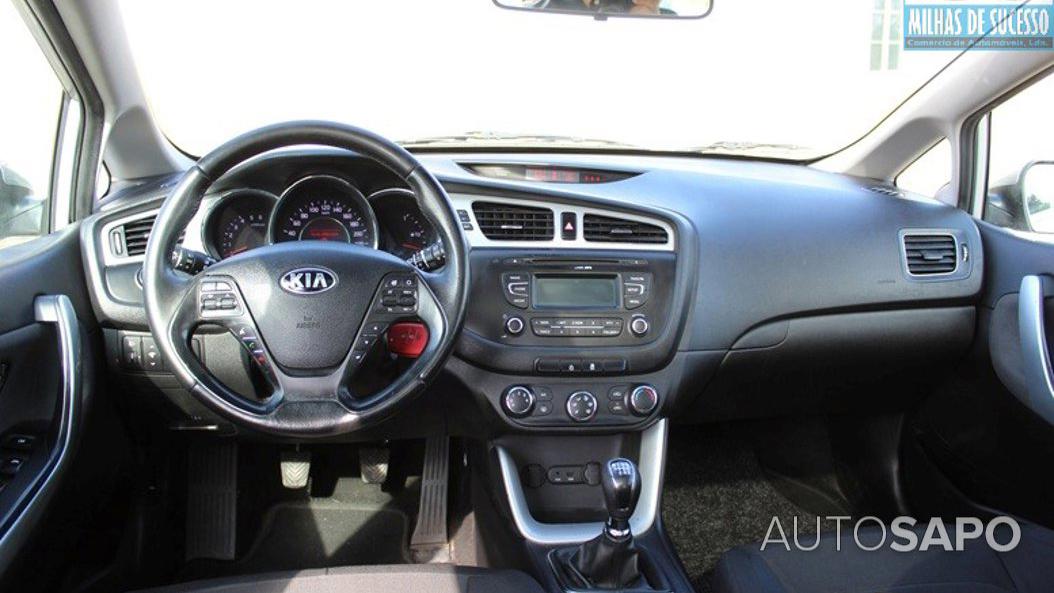 Kia Ceed 1.6 CRDi EX de 2014