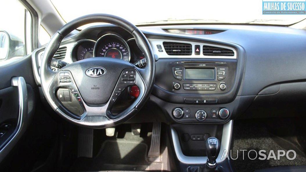 Kia Ceed 1.6 CRDi EX de 2014