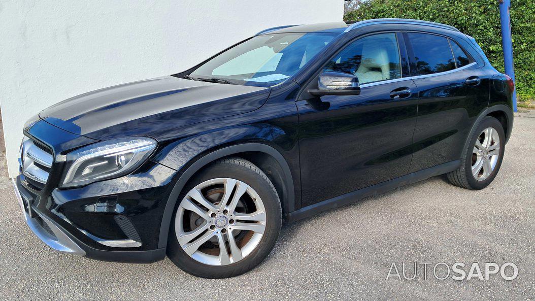 Mercedes-Benz Classe GLA 220 d Urban 4-Matic de 2015