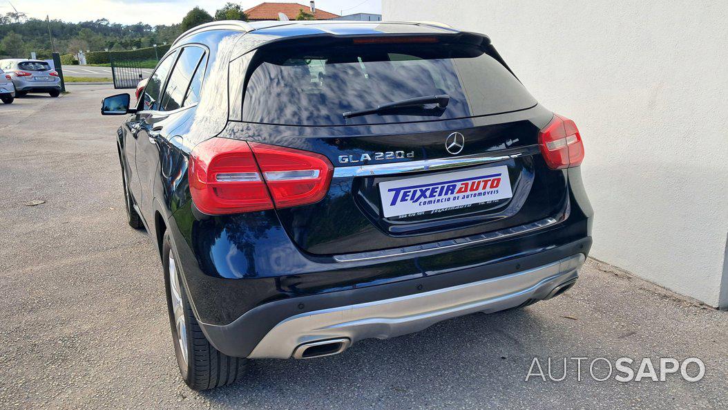 Mercedes-Benz Classe GLA 220 d Urban 4-Matic de 2015