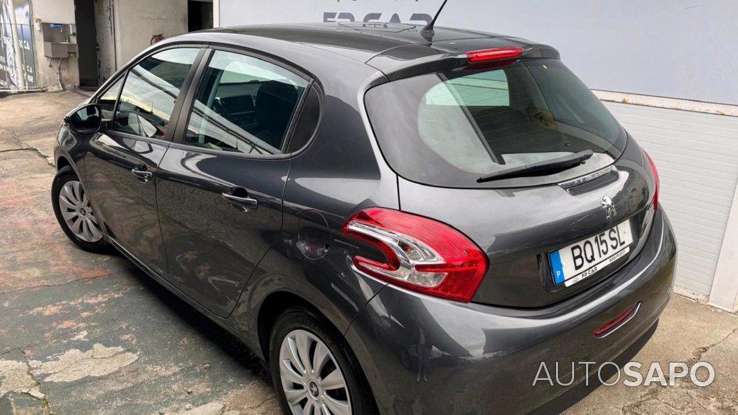 Peugeot 208 de 2014