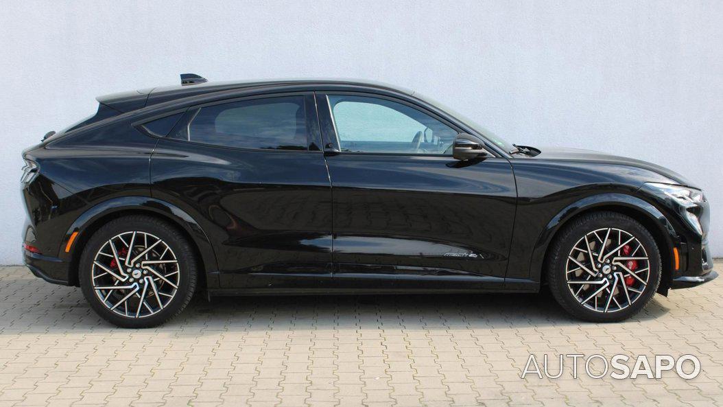 Ford Mustang Mach-E de 2023