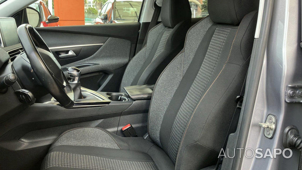 Peugeot 3008 1.2 PureTech Allure de 2017