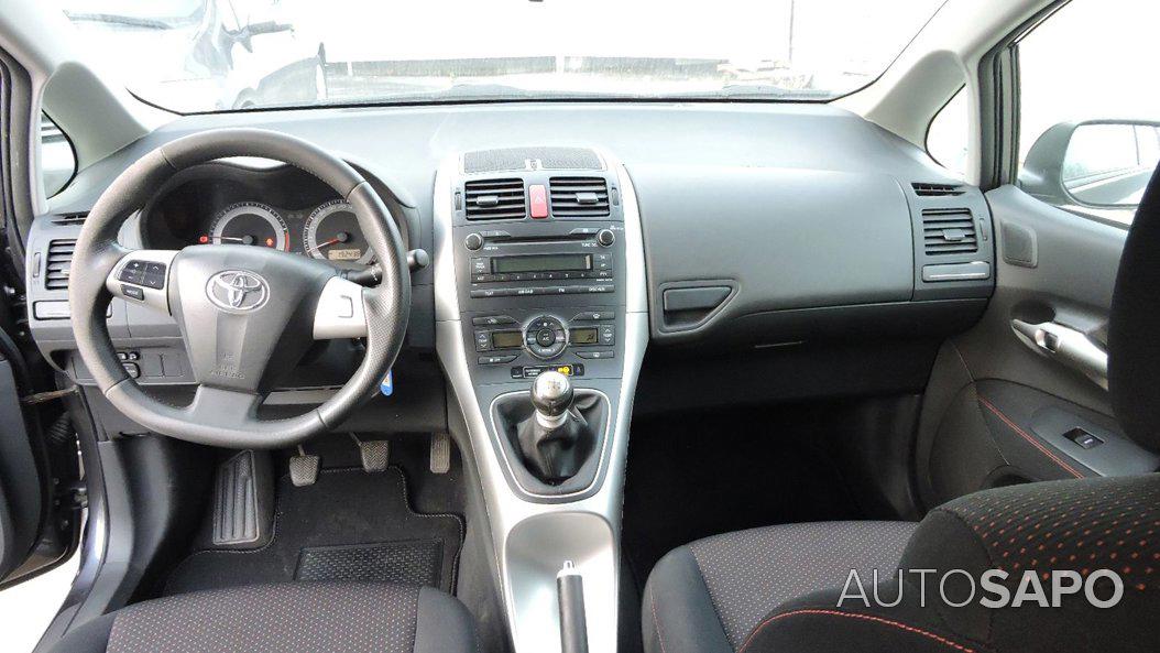 Toyota Auris de 2011