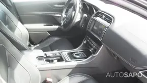 Jaguar XE 2.0 D R-Sport Aut. de 2017