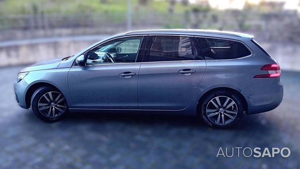 Peugeot 308 1.2 PureTech Allure EAT6 de 2017