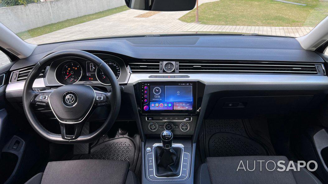 Volkswagen Passat 1.6 TDi Confortline BlueMotion de 2016