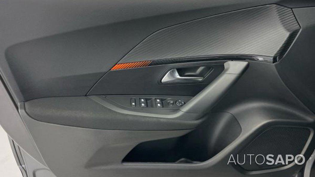 Peugeot 2008 1.2 PureTech Active de 2021