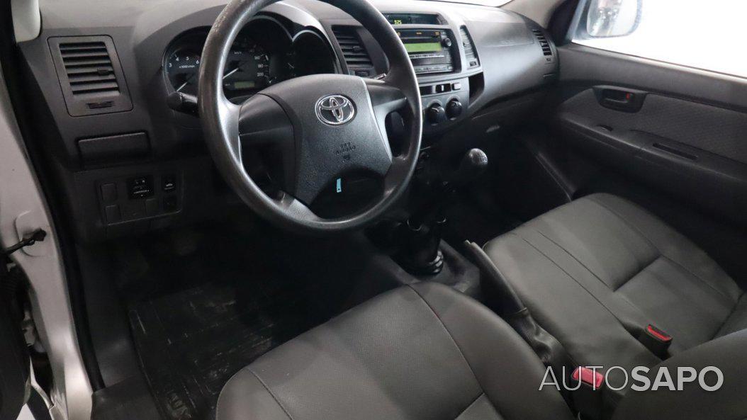 Toyota Hilux 2.5 D-4D 4WD CE de 2011