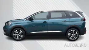 Peugeot 5008 1.2 PureTech Allure J18 de 2017