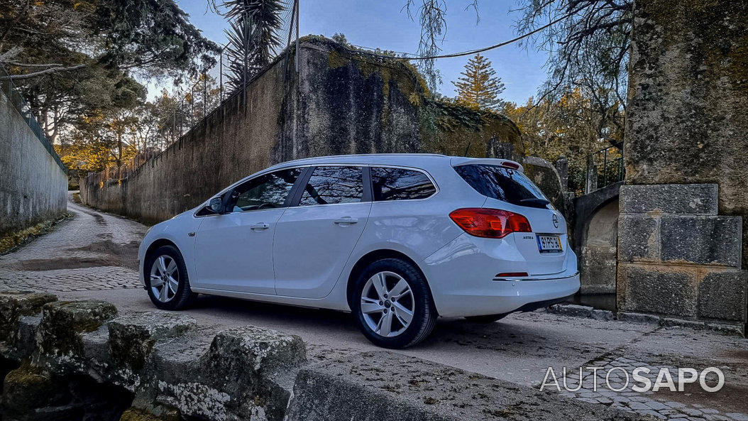 Opel Astra 1.6 CDTi Cosmo S/S de 2015