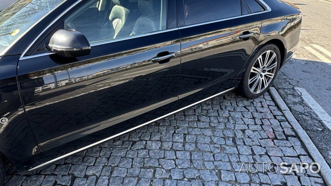 Audi A8 3.0 TDi V6 quattro Clean Diesel de 2015