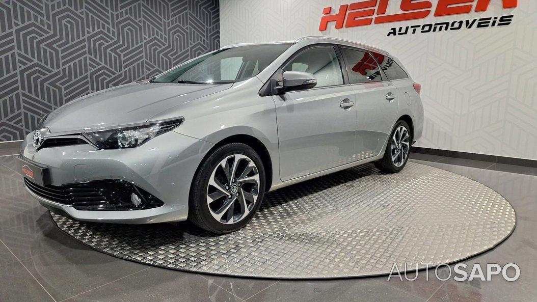 Toyota Auris 1.6 D-4D Comfort+Pack Sport+Navi de 2015