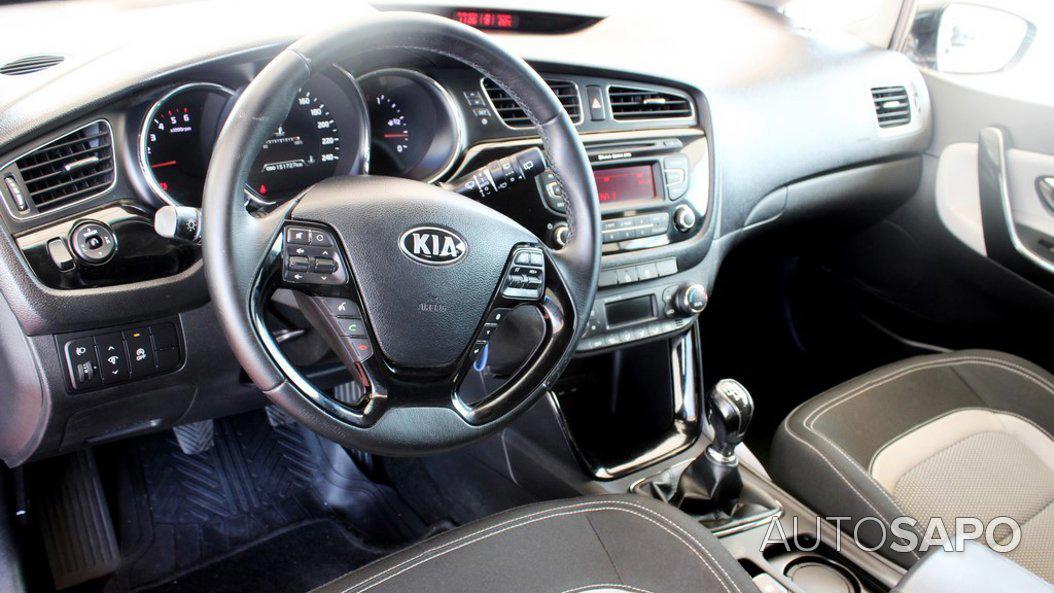 Kia Ceed 1.4 CRDi TX de 2013