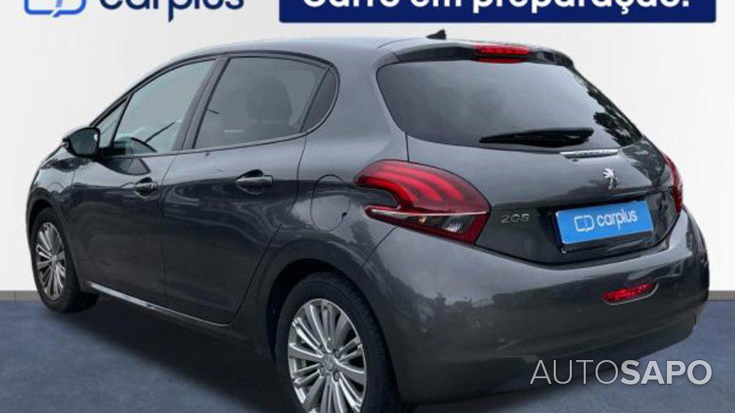 Peugeot 2008 1.2 PureTech Signature de 2019