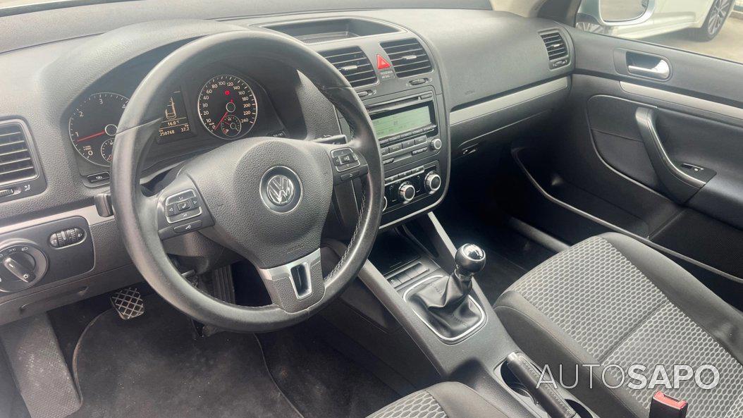 Volkswagen Jetta 1.6 TDi Confortline de 2010