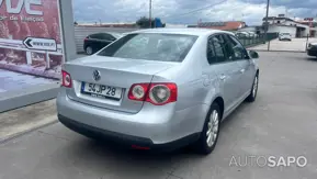 Volkswagen Jetta 1.6 TDi Confortline de 2010