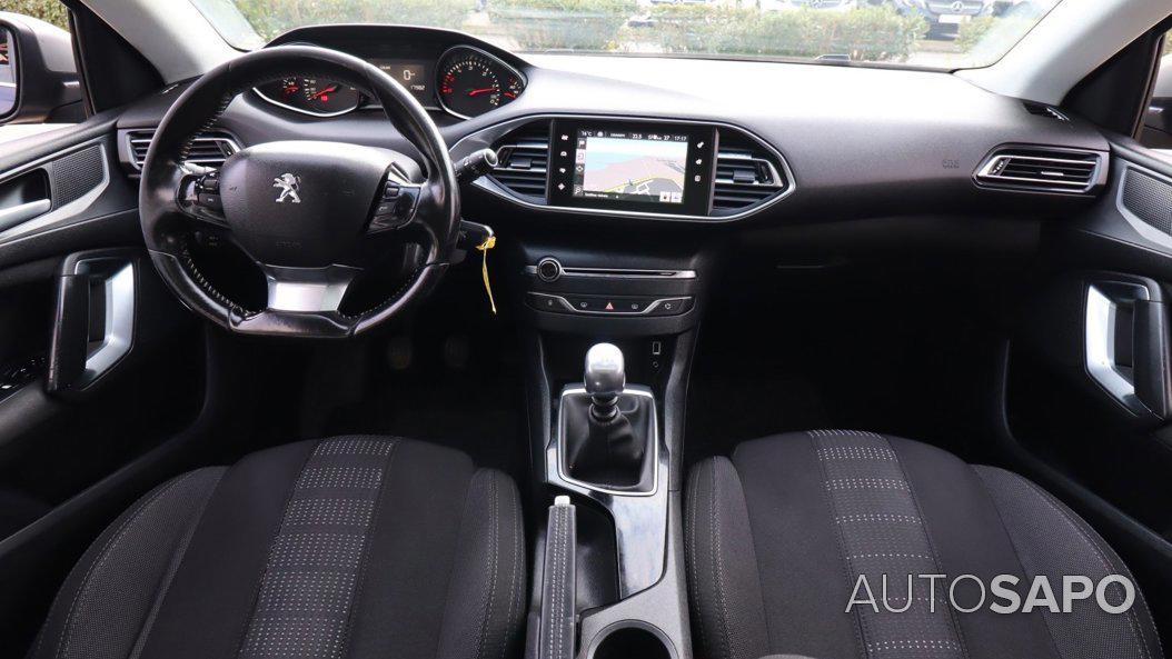 Peugeot 308 de 2015