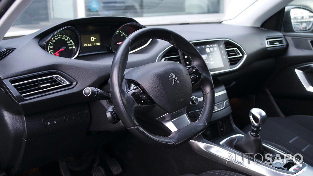 Peugeot 308 de 2015