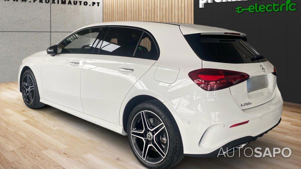 Mercedes-Benz Classe A 250 e AMG Line de 2023