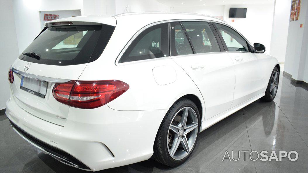 Mercedes-Benz Classe C 200 AMG Line de 2014