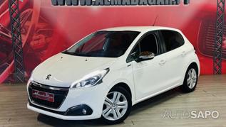 Peugeot 208 1.2 PureTech Life Signature de 2019