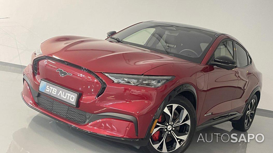 Ford Mustang Mach-E de 2021