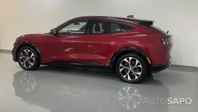 Ford Mustang Mach-E de 2021