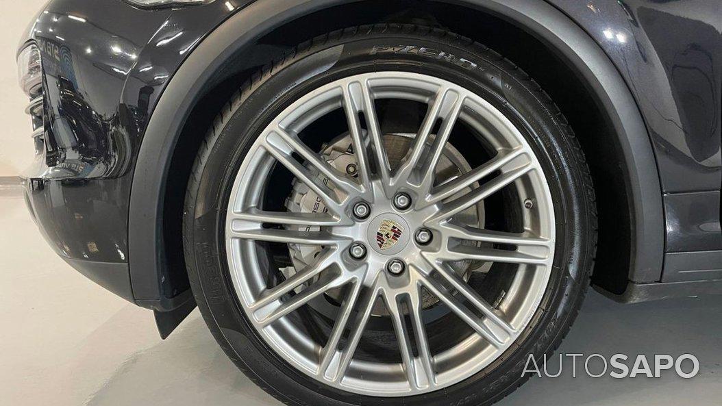 Porsche Cayenne S Hybrid de 2011