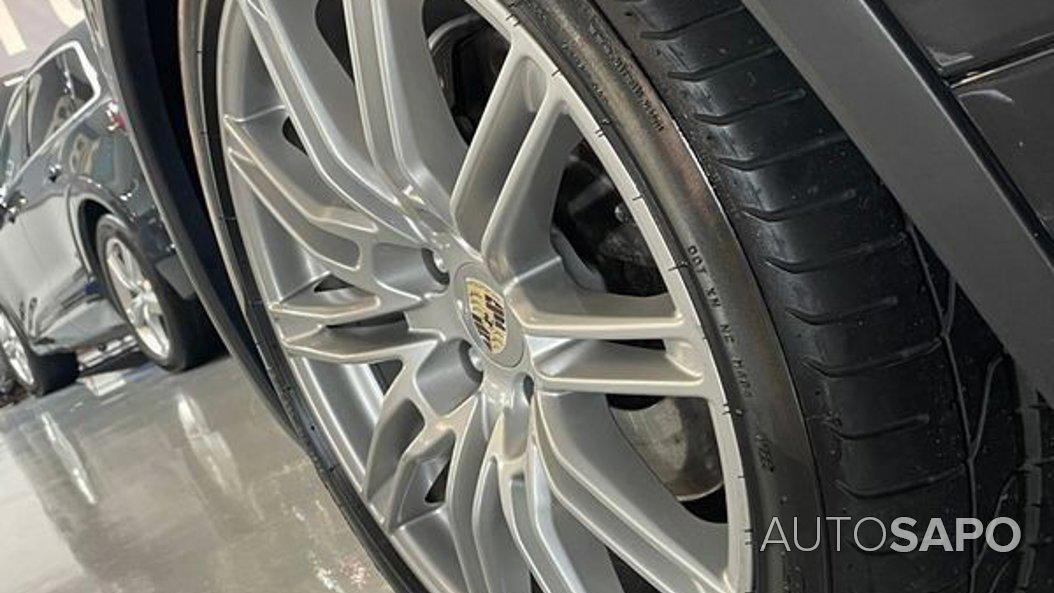 Porsche Cayenne S Hybrid de 2011