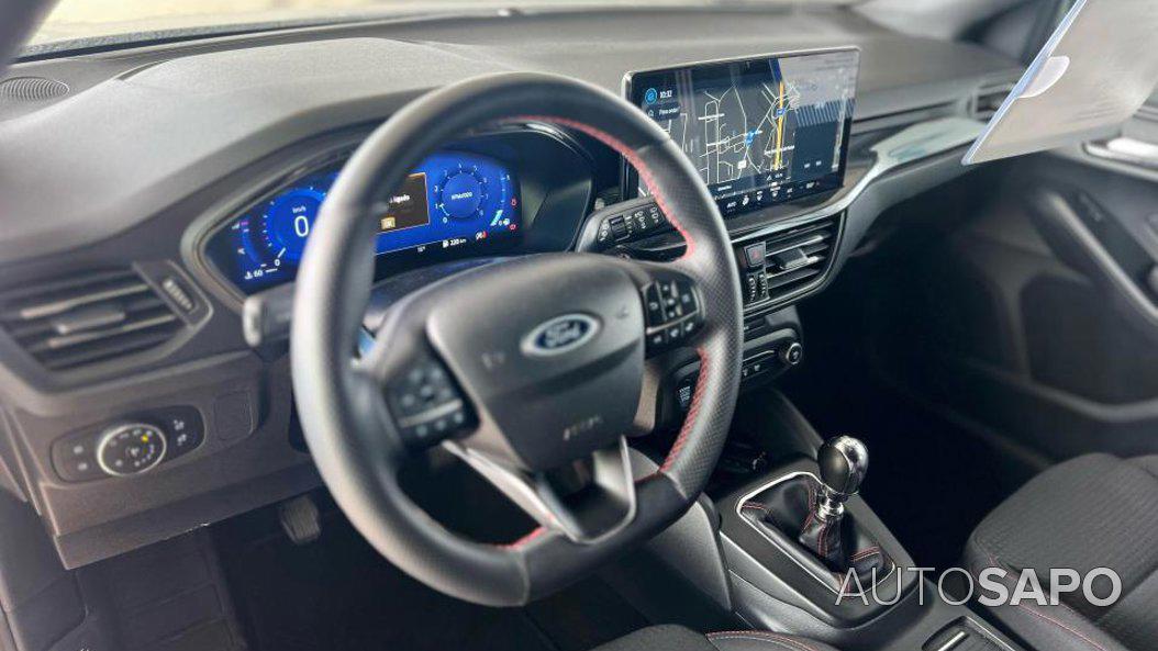 Ford Focus 1.0 EcoBoost ST-Line X de 2023
