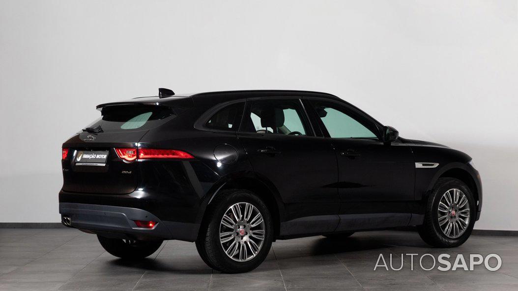 Jaguar F-Pace de 2016