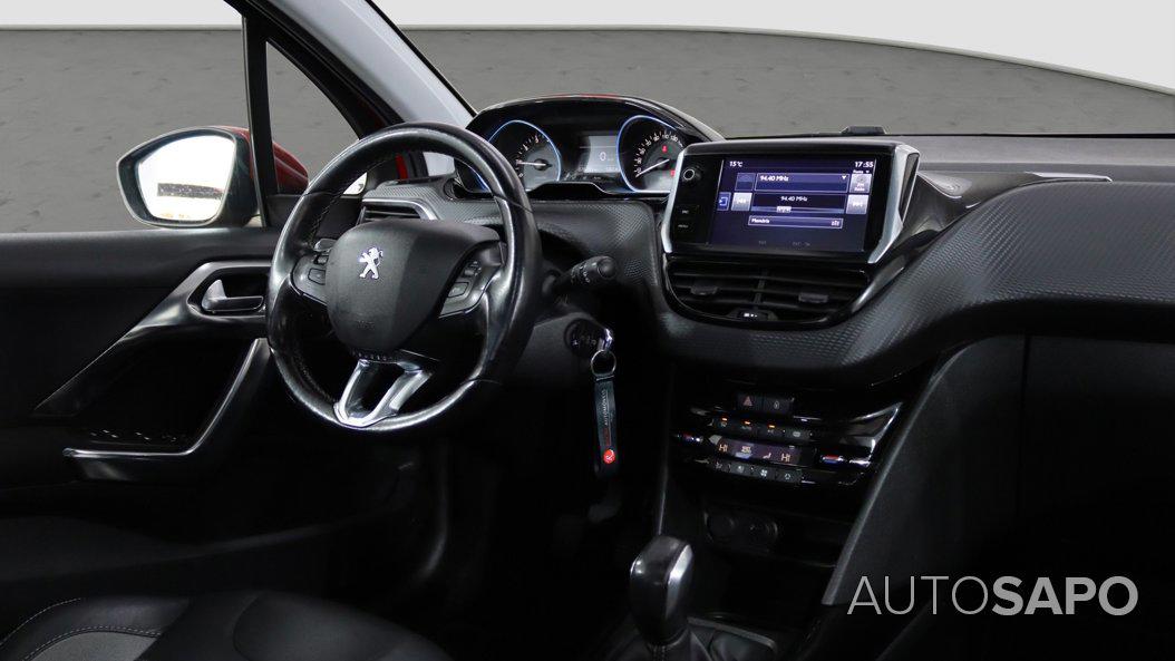 Peugeot 2008 1.2 PureTech Allure EAT6 de 2016