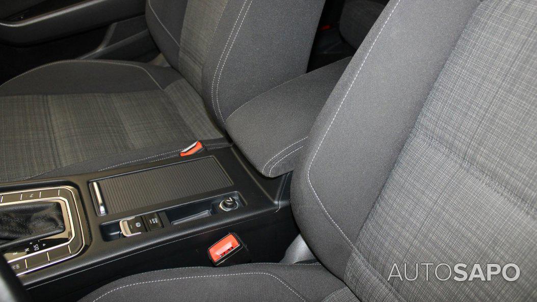 Volkswagen Passat 1.6 TDI Business DSG de 2020