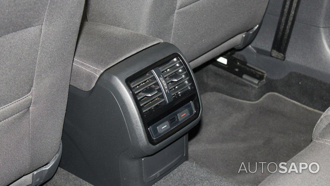 Volkswagen Passat 1.6 TDI Business DSG de 2020