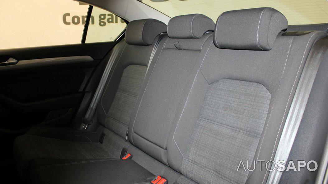Volkswagen Passat 1.6 TDI Business DSG de 2020