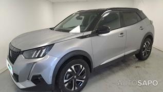 Peugeot 2008 1.2 PureTech Active EAT8 de 2021