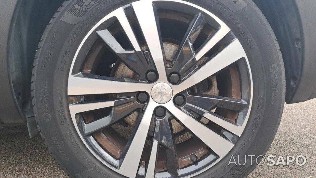 Peugeot 5008 1.5 BlueHDi Active de 2020