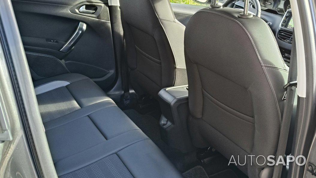 Peugeot 2008 1.2 PureTech Allure EAT8 de 2017