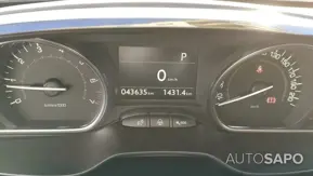Peugeot 2008 1.2 PureTech Allure EAT8 de 2017